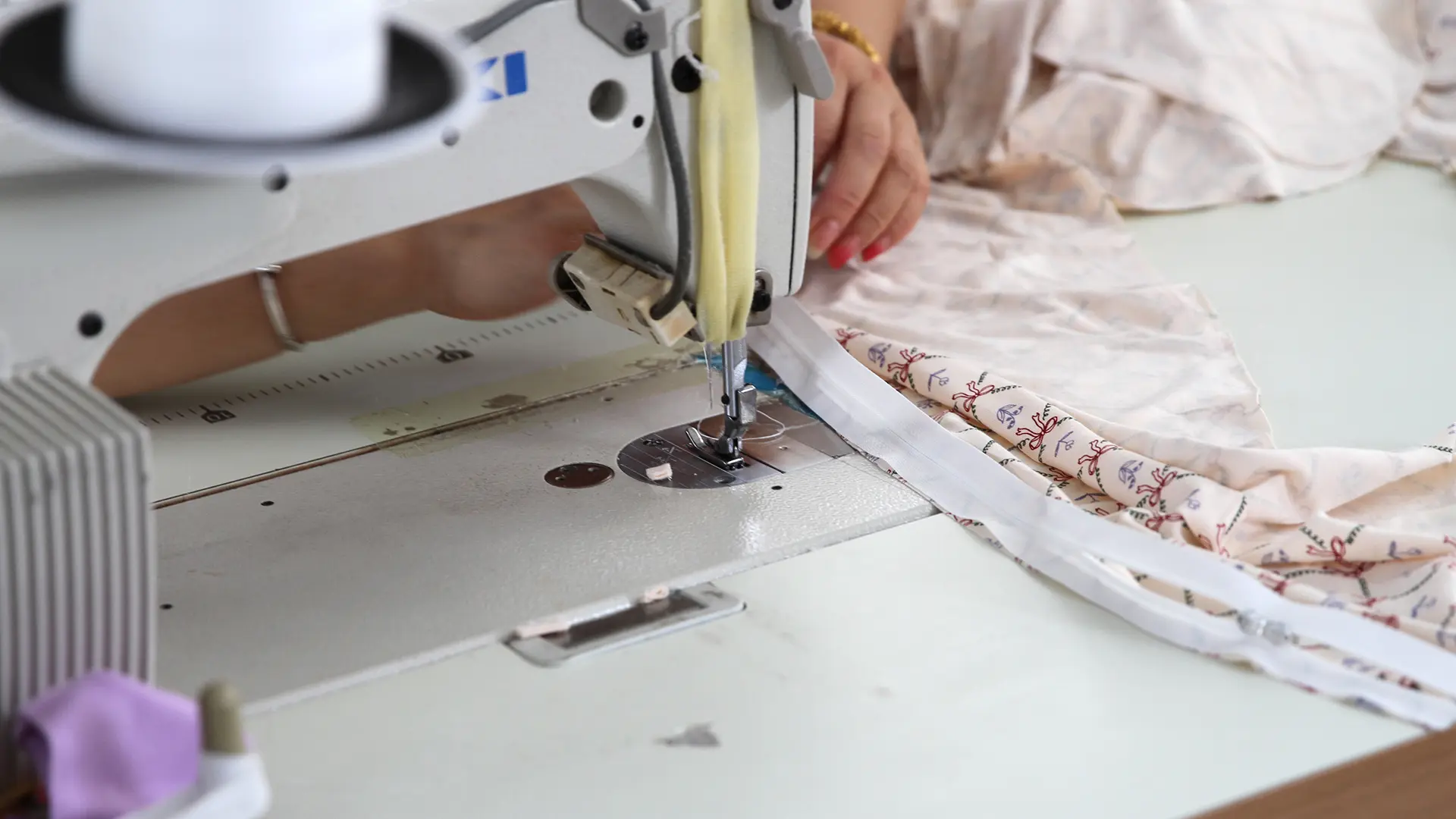 Custom baby knitwear production