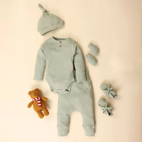 customized newborn outfit set factory